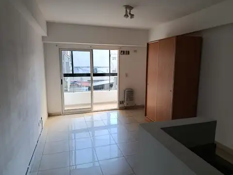 Lindo monoambiente pequeño, en una muy buena zona de Caballito