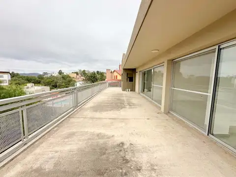 Calle S/N 100