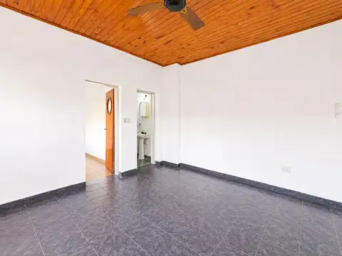 Depto Tipo Casa en Alquiler de 2 ambientes