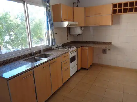 Departamento 4 ambientes con 1 baño