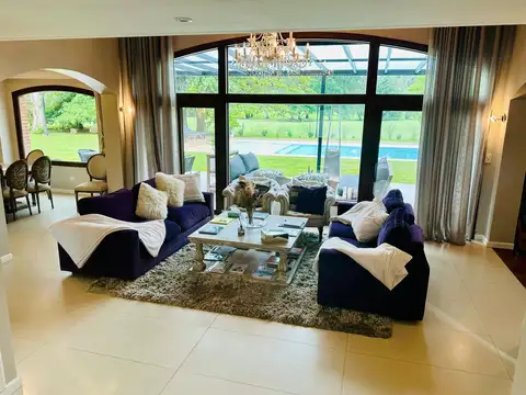 Casa en Venta de 4 dormitorios