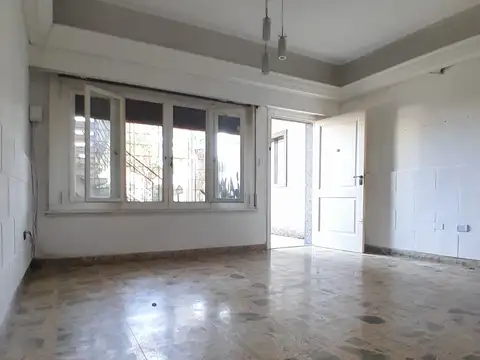 Depto Tipo Casa en Venta en Munro-Este, USD 114.500