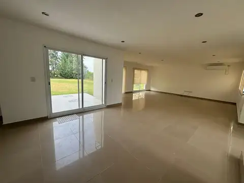 Casa en Venta al Noroeste