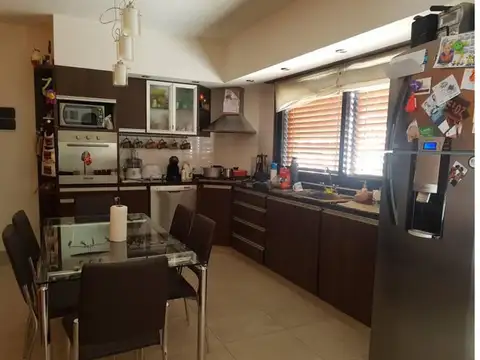 CASA FLORESTA  Residencial 3Amb+Hab.Serv 3Baños Tza Quincho