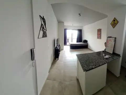 Enzo Bordabehere 2900, Piso 3