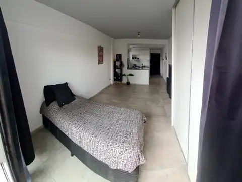 Enzo Bordabehere 2946, Villa del Parque. Piso 3. Al frente. Monoambiente con balcón a estrenar. Superficie 36 m2. Terraza común del edificio con parrilla y vista panorámica. Apto crédito