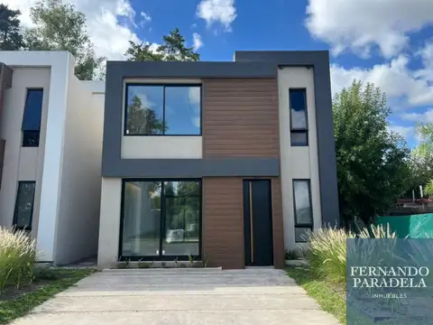 Casa en venta en condominio Santos Vega