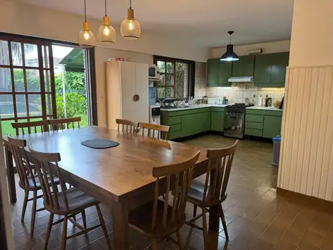 Casa en Alquiler en Martinez, USD 2.300