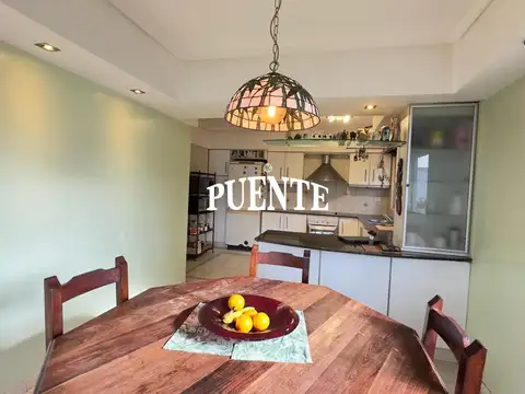 Casa 7 ambientes con 3 baños