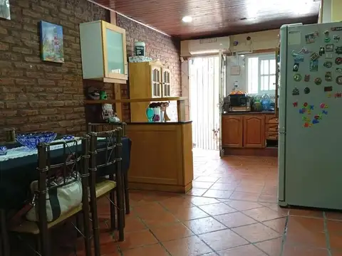 San Carlos 2400