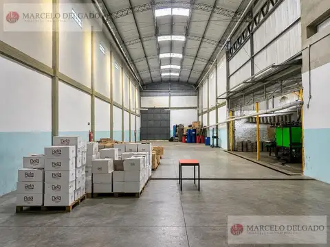 Depósito - Galpón de 400 m2 en Lanús - Venta