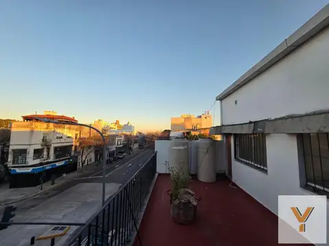 Avenida Sáenz e/ Dekay y Del Tigre