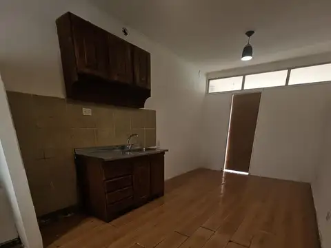 Depto Tipo Casa 2 ambientes con 1 baño