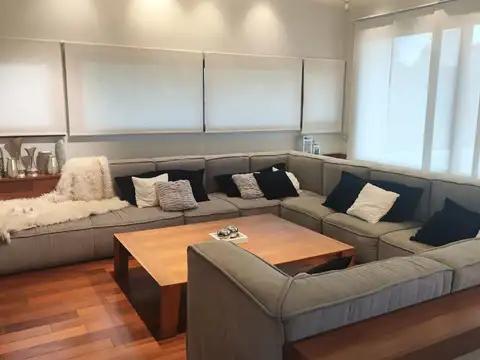 Casa en Venta de 6 dormitorios