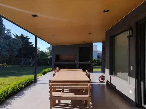 Quinta en Alquiler Temporal de 3 dormitorios