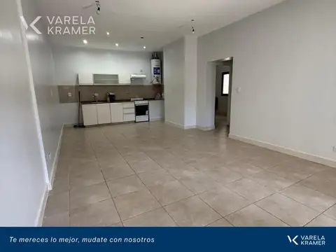 Depto Tipo Casa en Alquiler de 3 ambientes