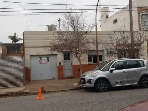 Casa - Alquiler - Argentina, San Francisco - Mitre 300