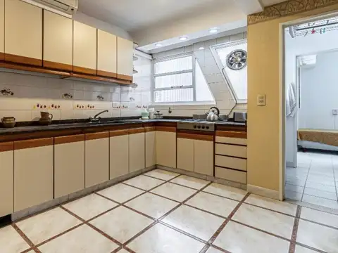 Departamento 4 ambientes con 3 baños