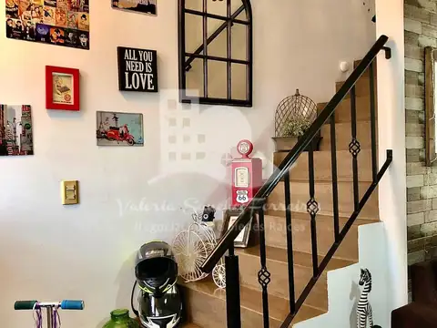 Duplex en Venta en Quilmes Este con cochera techada