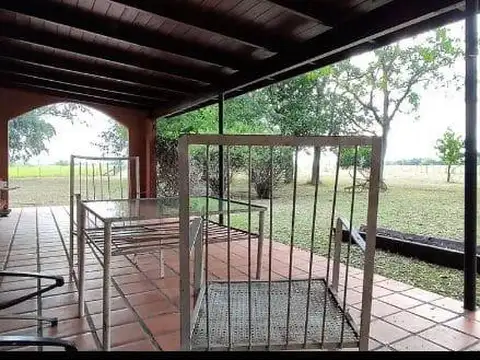 Mariano Moreno - Carlos Keen