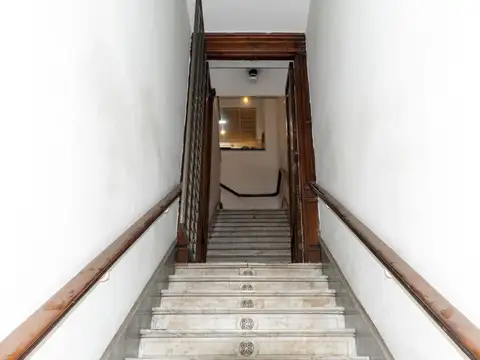 San Luis 1532 , Piso 1