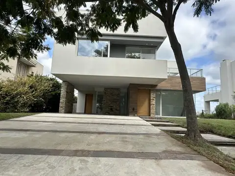 Barrio puertos del lago
