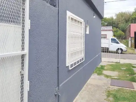 Depto Tipo Casa en Alquiler en Haedo, $ 480.000