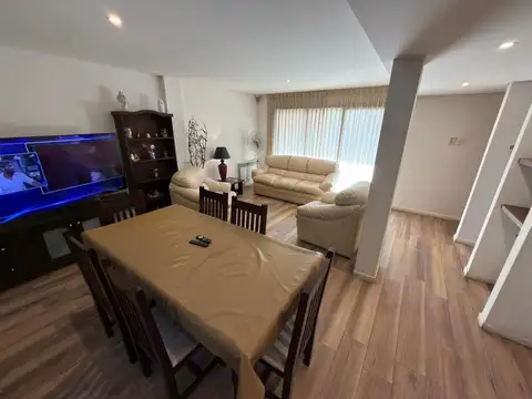 Depto Tipo Casa en Venta de 3 ambientes
