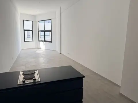 Departamento en Alquiler en Parque Chacabuco, $ 600.000