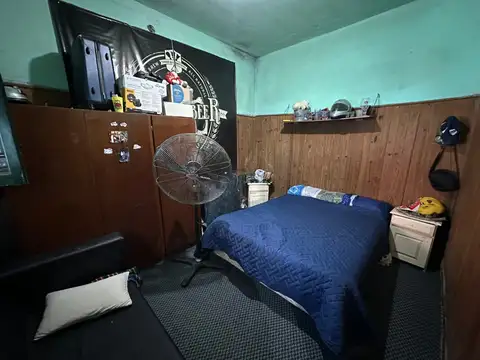 CASA EN VENTA - OPORTUNIDAD