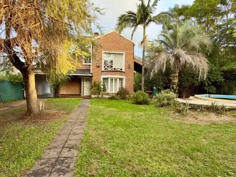 Casa 4 ambientes con 3 baños