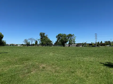 Terreno en Venta en Los Cardos, USD 360.000