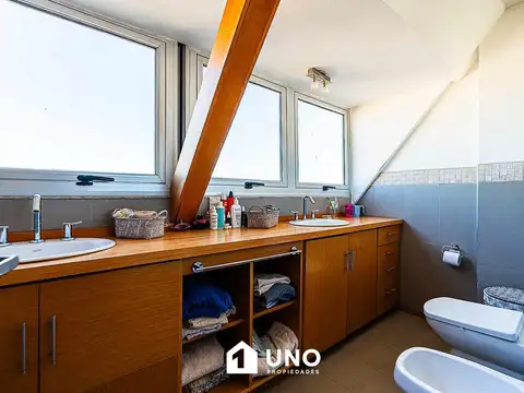 Departamento en Venta de 4 dormitorios