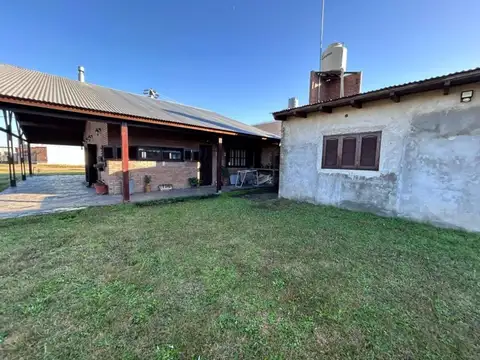 Casa 3 ambientes con 1 baño