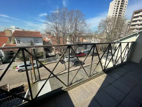 Depto Tipo Casa 3 ambientes con 2 baños