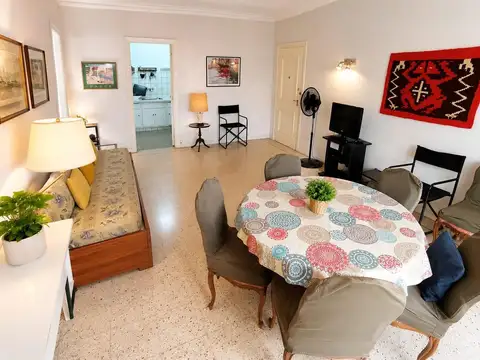 Santa Fe 2500, Piso 1