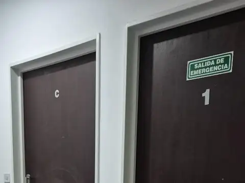 2 AMBIENTES CON PATIO Y PARRILLA