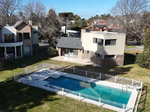 Casa Al Golf 4 Dormitorios, reciclada excelente Oportunidad  