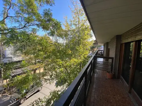 Departamento 4 ambientes con 4 baños