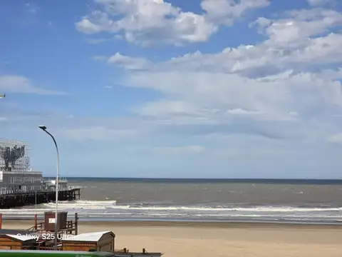 DOS AMBIENTES CON DEPENDENCIA FRENTE AL MAR