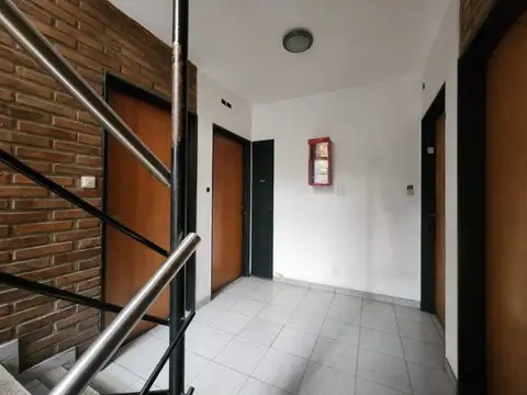 Departamento en Alquiler en Republica De La Sexta, $ 450.000