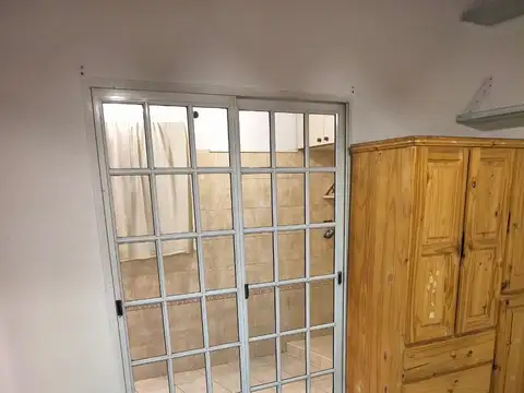 Casa 2 ambientes con 1 baño