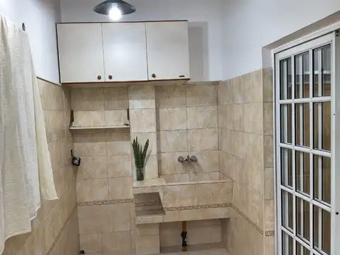 Casa en Alquiler en Villa Ballester, $ 600.000