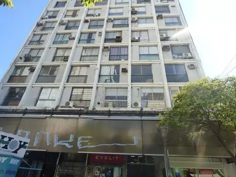 Oficina en calle 8 entre 48 y 49