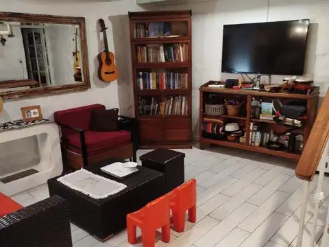 Depto Tipo Casa en Venta 80 años