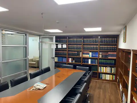 Oficina en Alquiler al Noreste