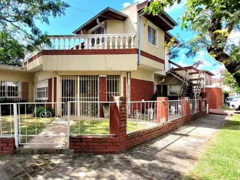 VENTA CASA 4 AMBIENTES CON COCHERA EN TALAR TIGRE