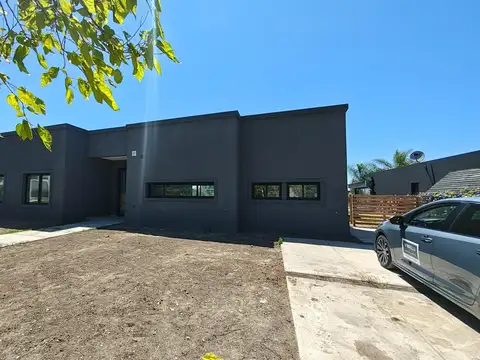Casa en Venta en El Canton - Norte, USD 260.000