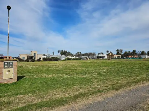 Acceso Oeste km. 69,5 Barrio Los Juncos.