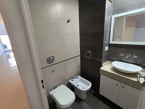 Departamento en Alquiler en Parque Chacabuco, $ 850.000